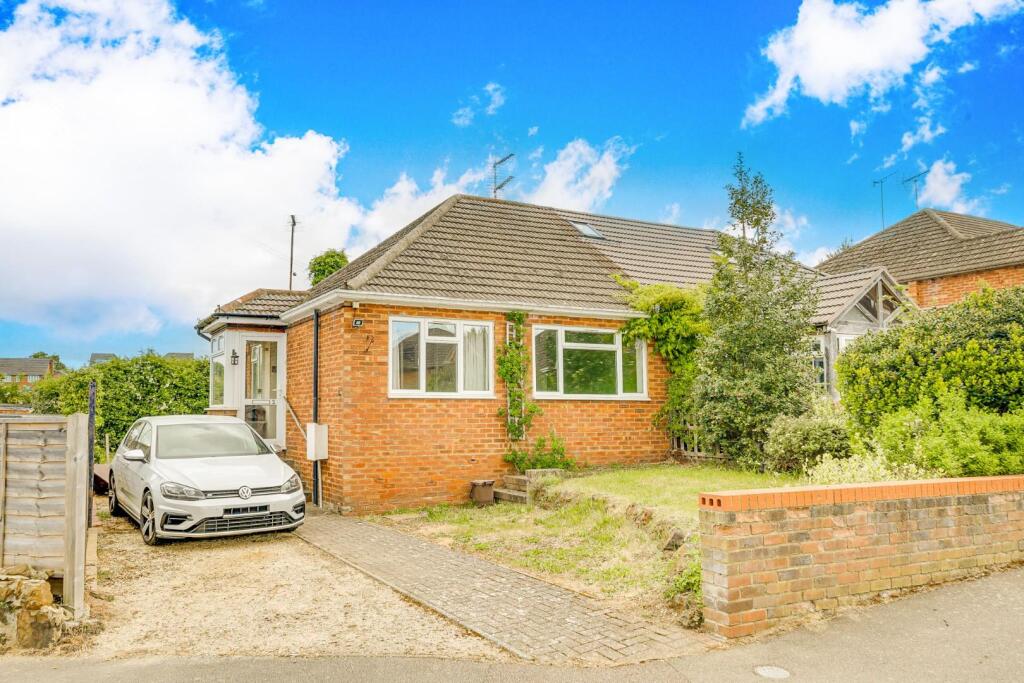 Main image of property: Emu Close, Heath And Reach