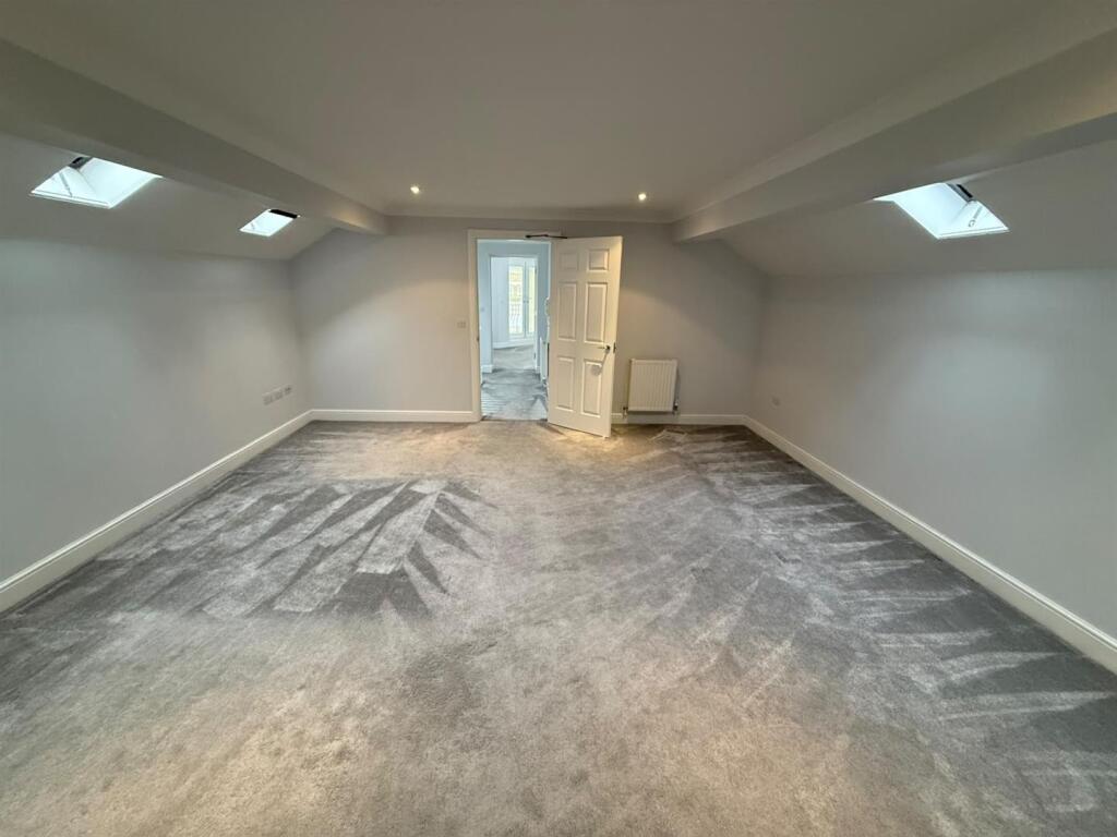 Apartment in Darlington, Pierremont - More