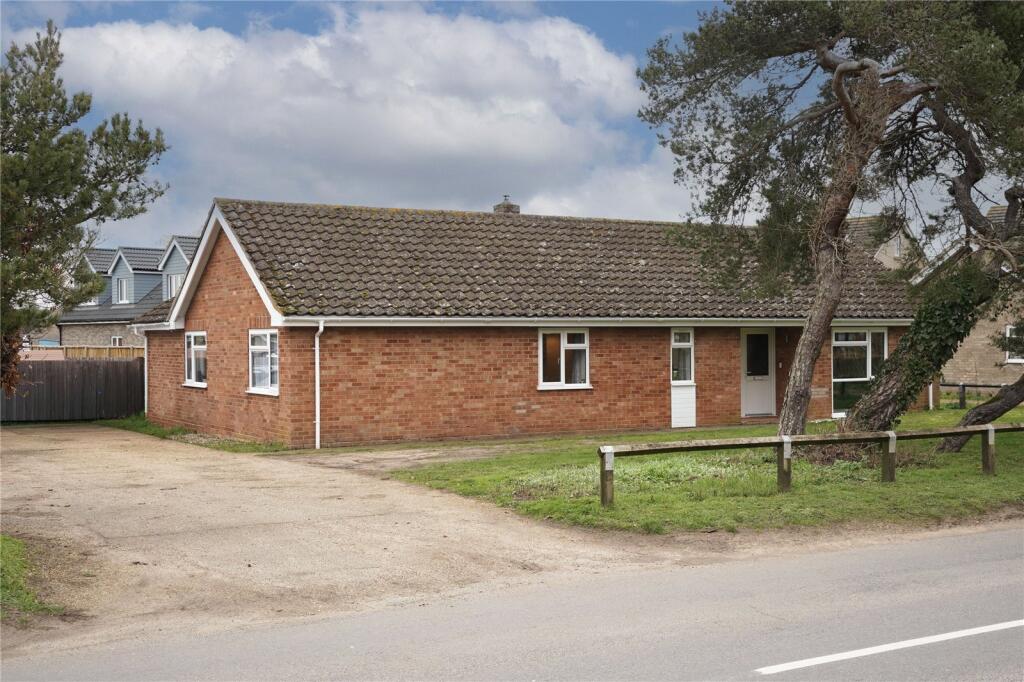 Main image of property: The Pines, Holywell Row, Bury St. Edmunds, Suffolk, IP28