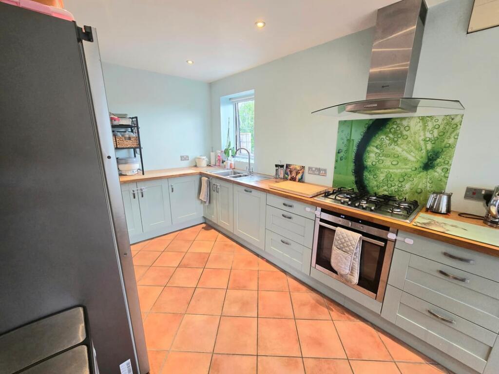 House in Huish Episcopi, Wearne - View 4