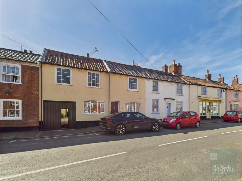 Main image of property: High Street, Loddon