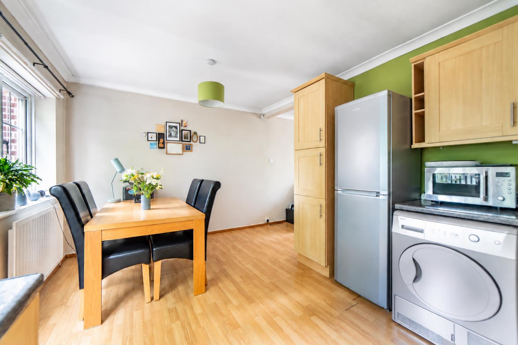 House in Newcastle upon Tyne, South Gosforth - More