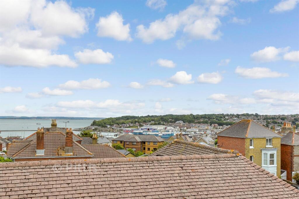 House in Cowes, Isle of Wight - View 2