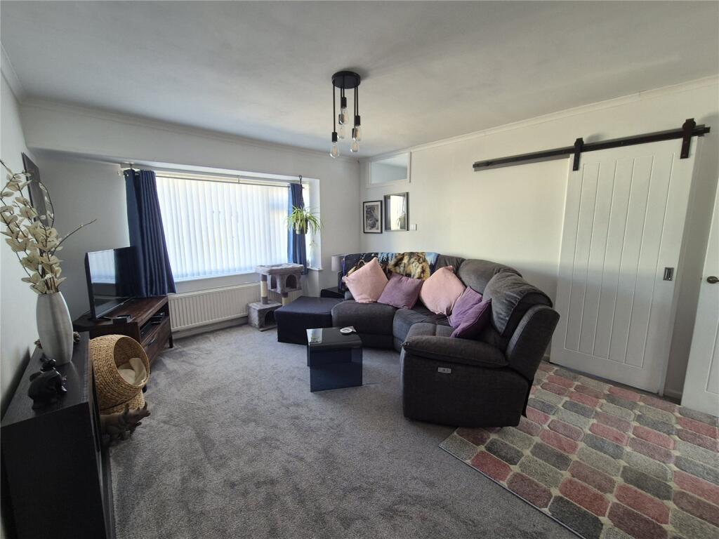 House in Taunton - View 3