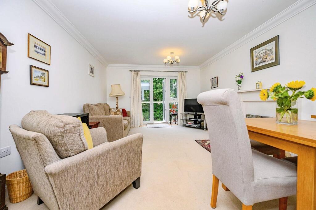 Apartment in St Albans - View 4