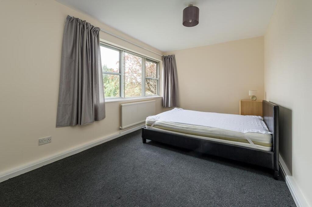 Apartment in Oxford - View 2