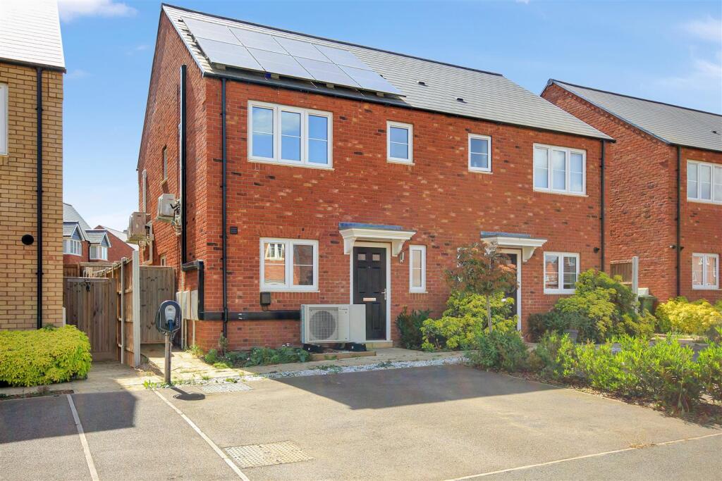 Main image of property: NN8 Fotheringhay Road, Wellingborough