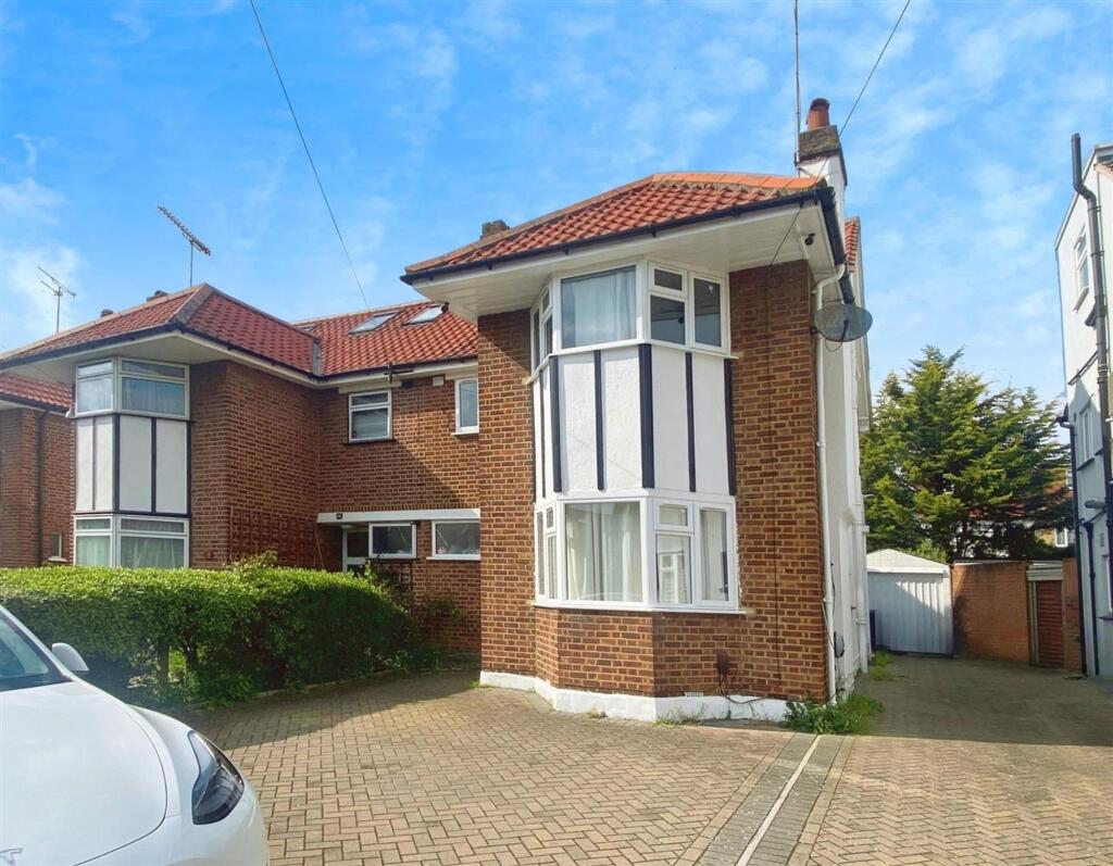 Main image of property: Devonshire Road, London, NW7