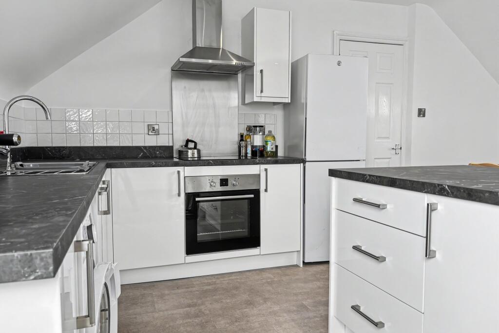 Apartment in Dorchester - View 4
