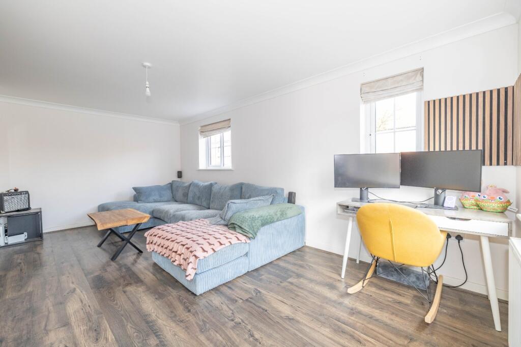 House in Dover, Ratling, Aylesham - More