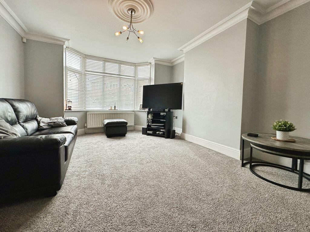 House in Walsall, High Heath - View 3