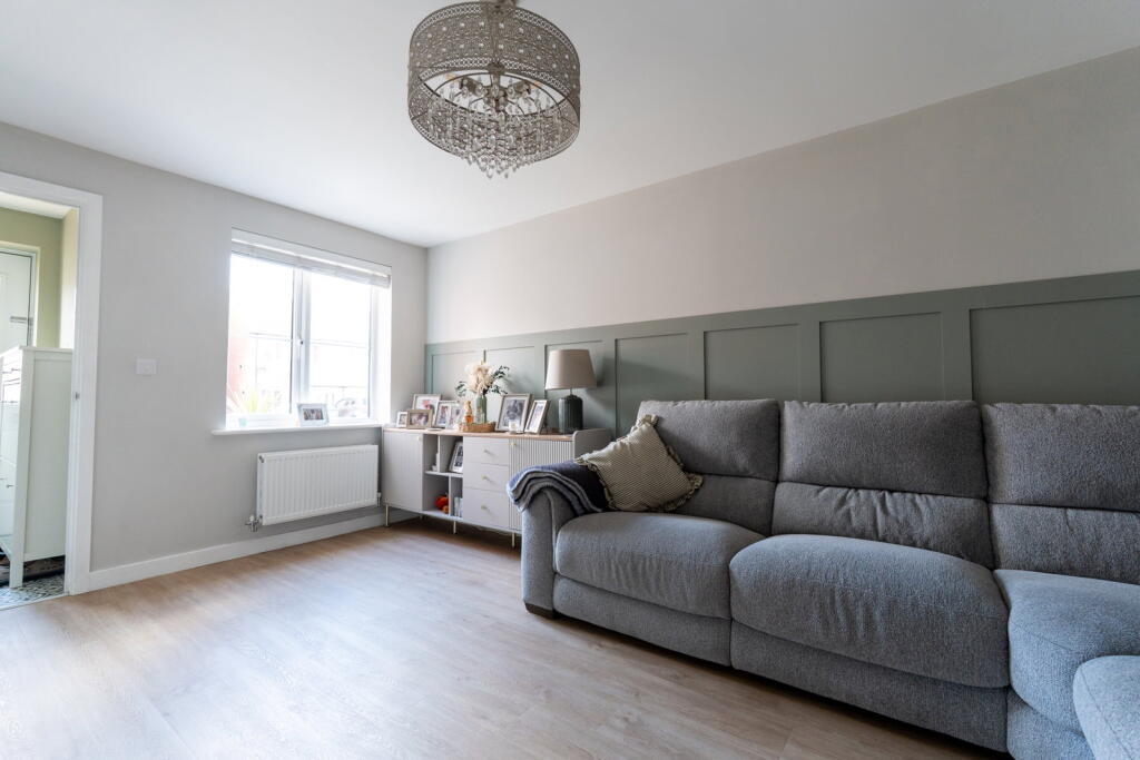 Ellis Drive, Bradwell, Norfolk, NR31 9XP photo 4