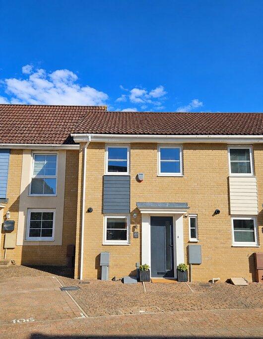 Main image of property: Solario Road, Norwich, NR8 5EJ