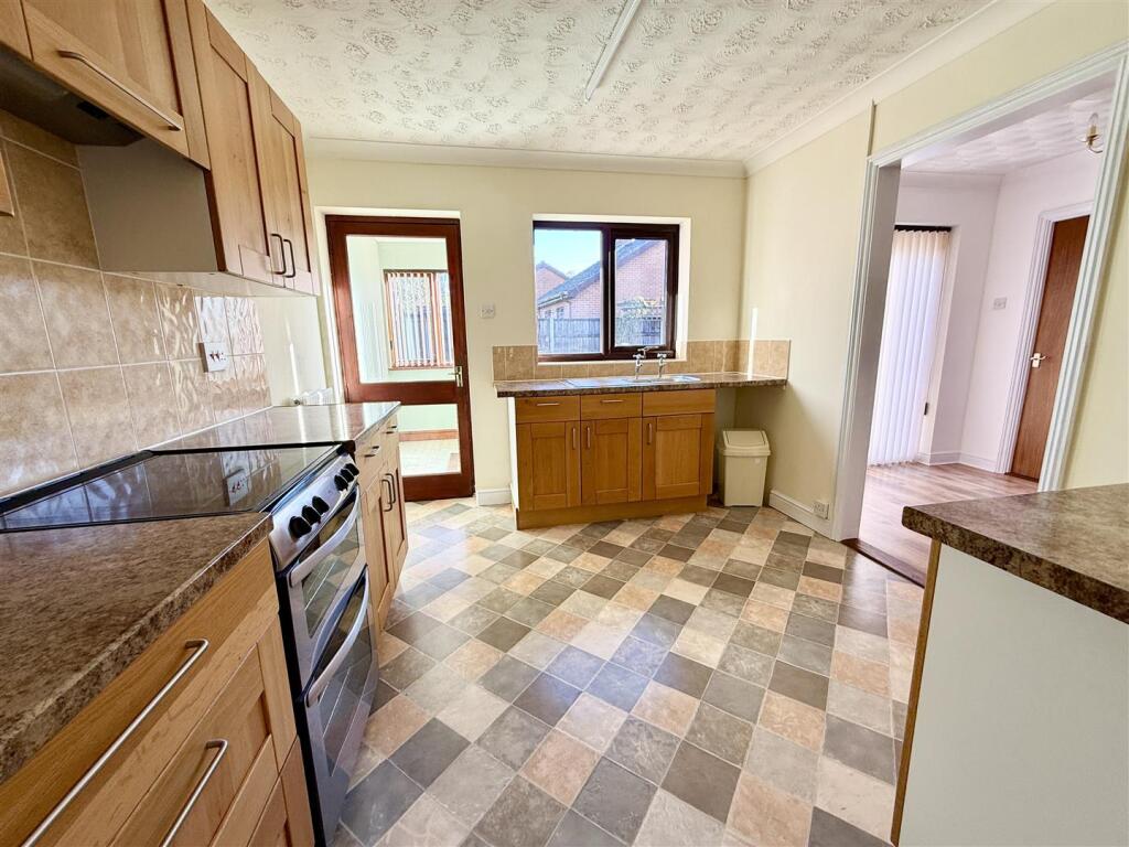 Chapel Lane, Potter Heigham, NR29 photo 2