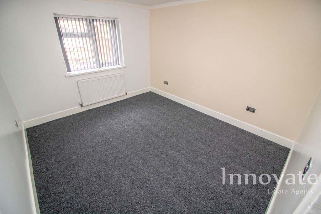 House in Sandwell, West Midlands - More