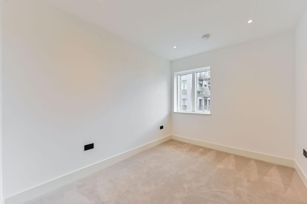 Apartment in London - View 5