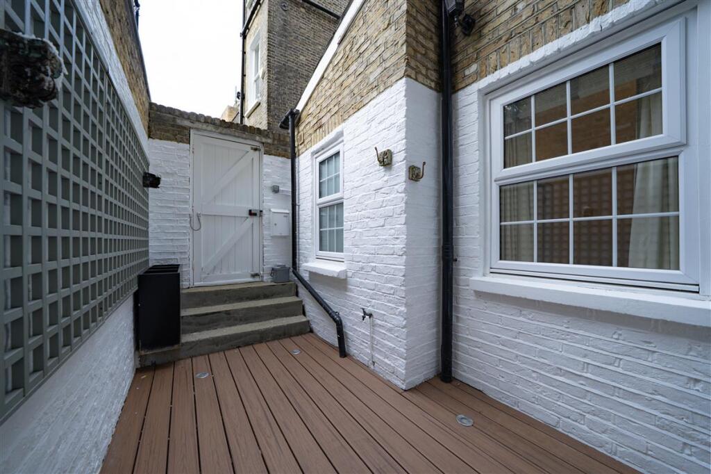 Apartment in London - More