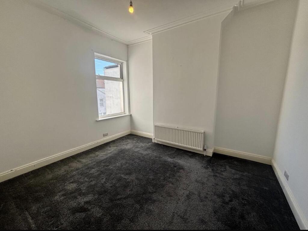 House in Wallasey, Egremont - More