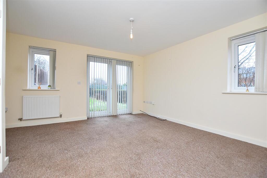 House in Wrexham, Croes Eneurys, Rhosddu - View 4
