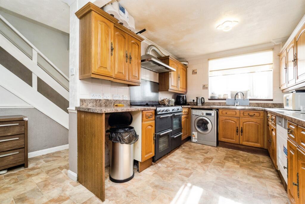 House in Thurrock, Essex - View 5
