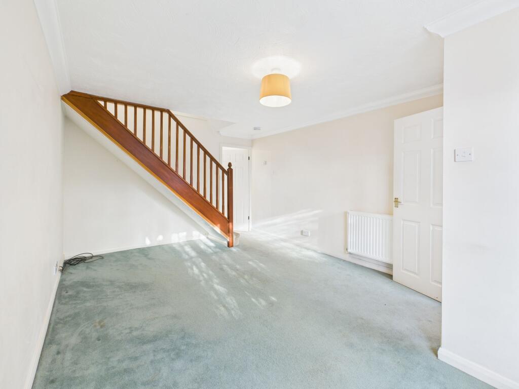 Clark Crescent, Towcester, NN12 photo 4