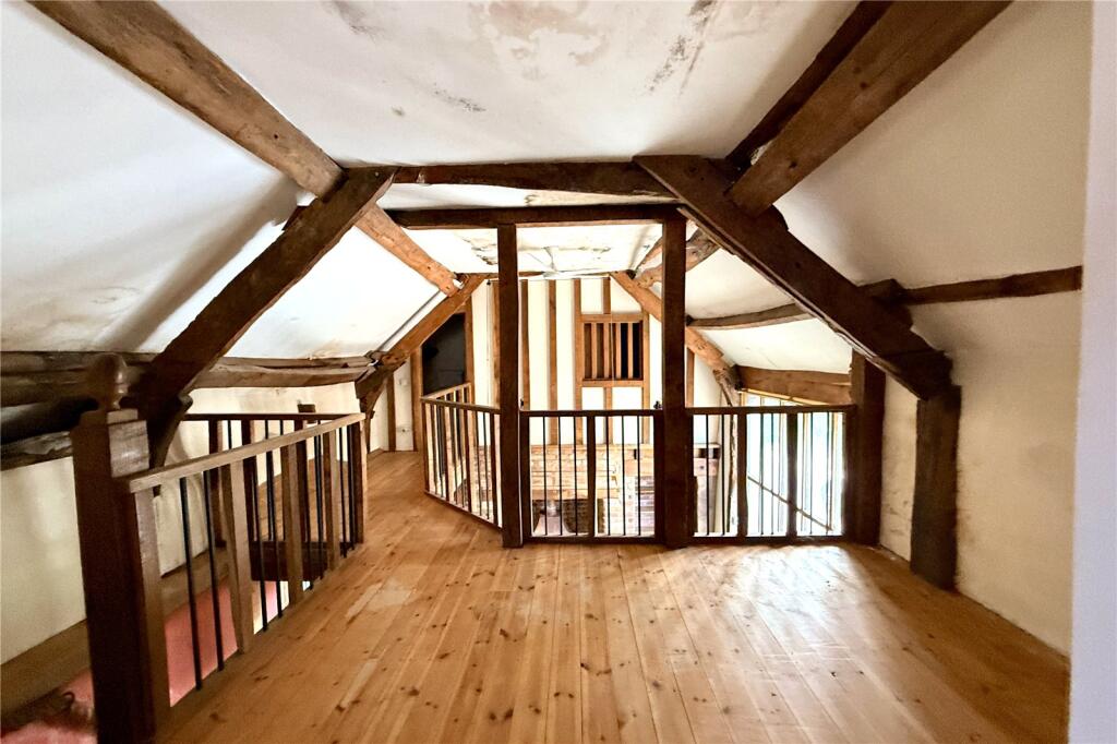 House in East Devon, Colaton Raleigh - More