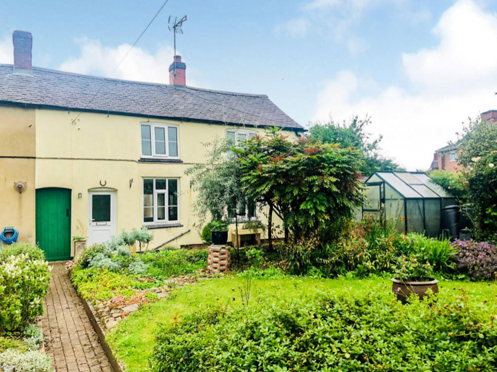 Main image of property: Chambers Row, NN6
