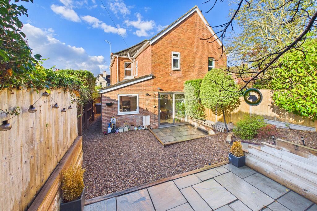 York Road, Broadstone, Dorset, BH18 photo 4