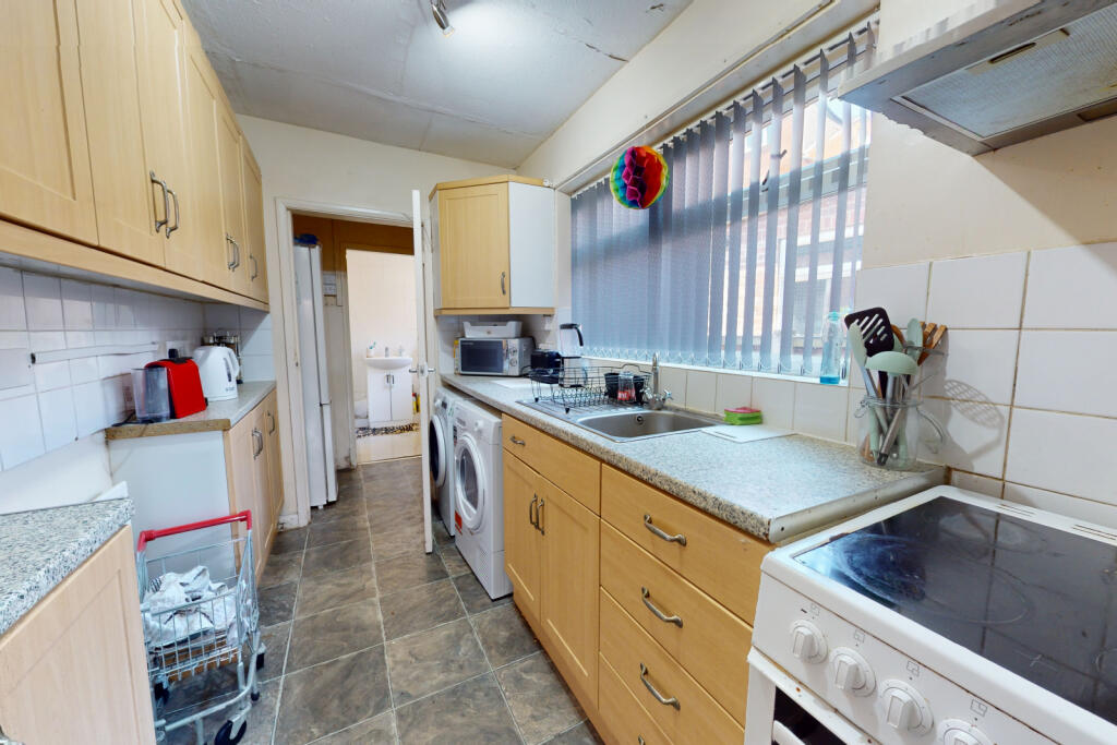 House in Nottingham - View 4