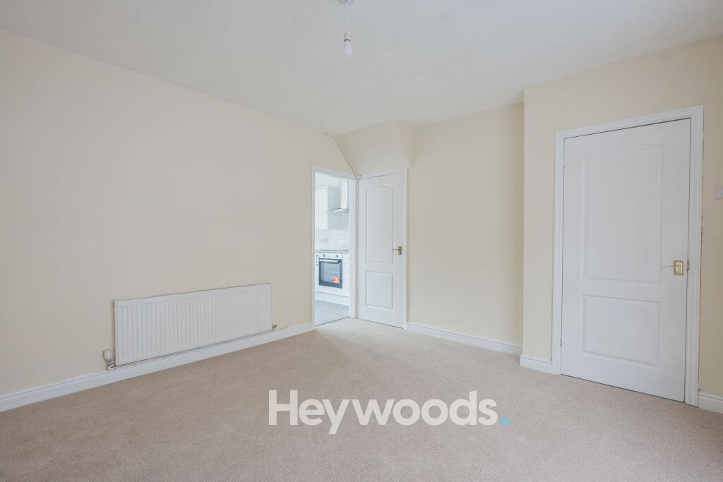 House in Stoke-on-Trent - View 5