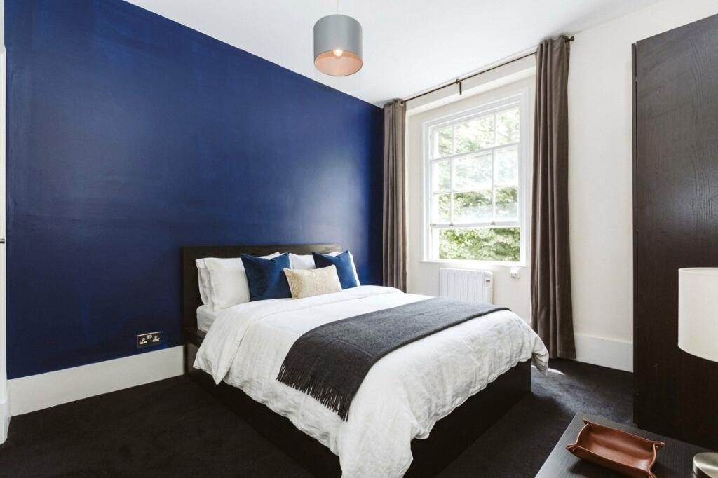 Apartment in Bristol - View 2