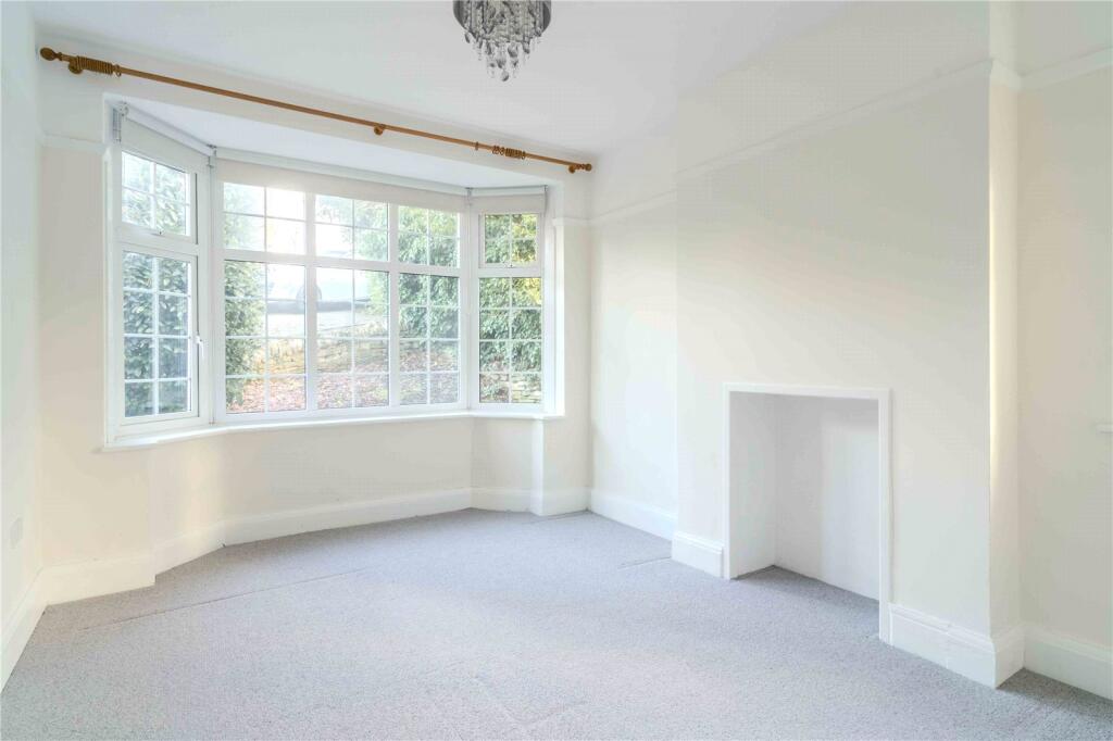 Evesham Road, Broadway, Worcestershire, WR12 photo 3