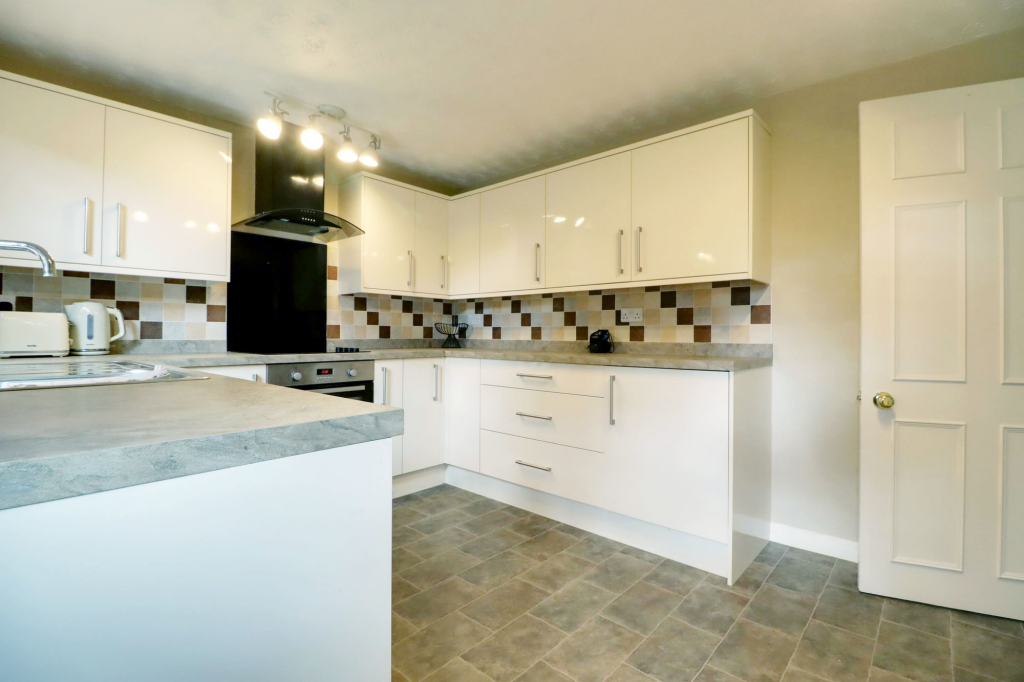 House in Scunthorpe, Yaddlethorpe, Bottesford - View 5