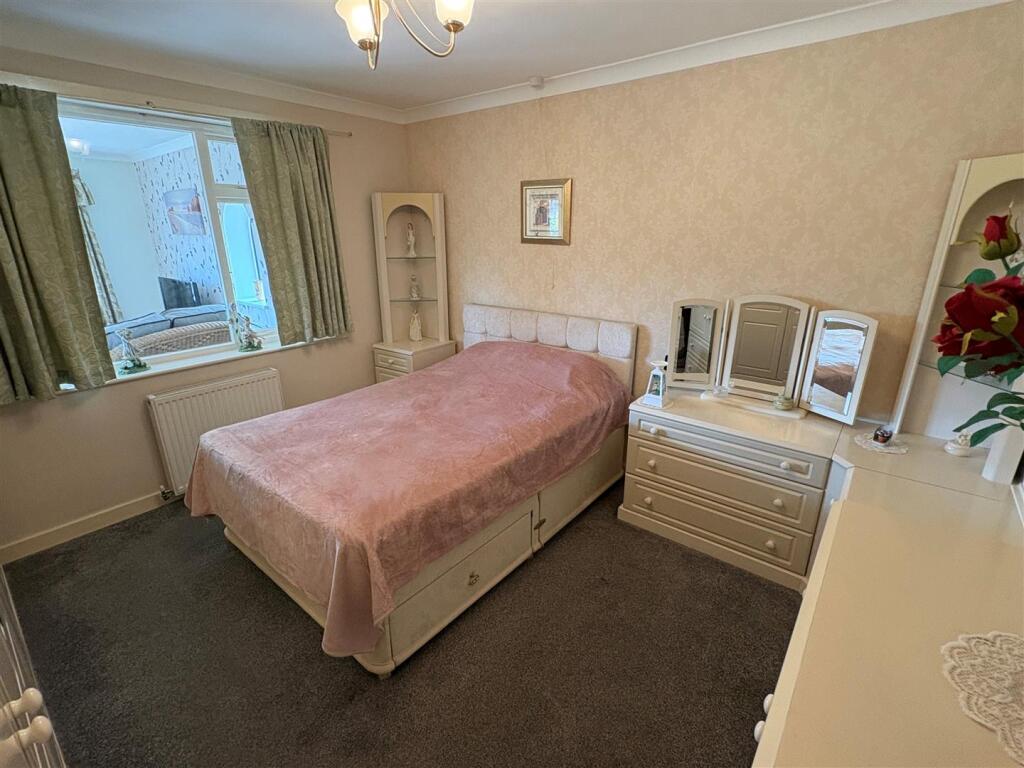 Additional image 13 of Oakleigh Avenue, Clayton, Bradford