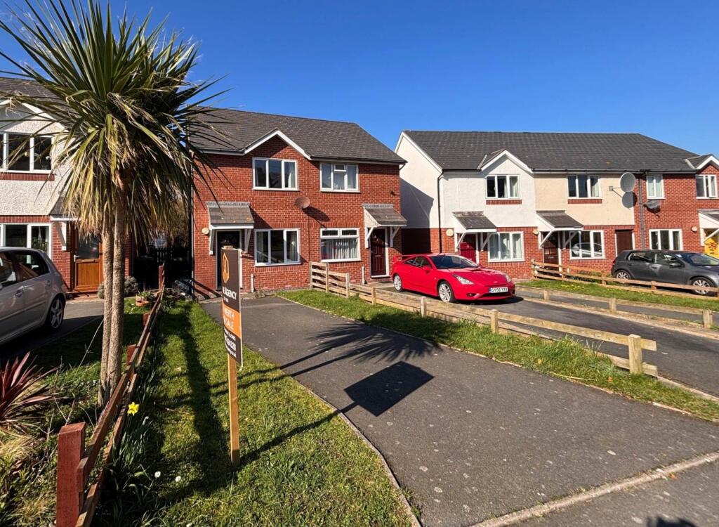 Main image of property: Pen Y Cei, Felin Y Mor Road