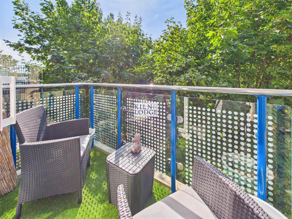 Apartment in Chelmsford, Great Baddow - More