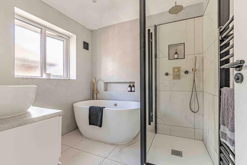 House in Borehamwood, Elstree and Borehamwood - View 4