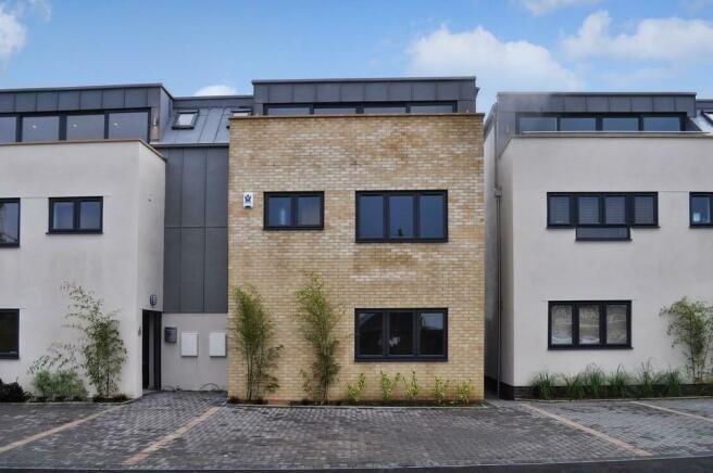 Main image of property: Kidlington, Oxfordshire, OX5