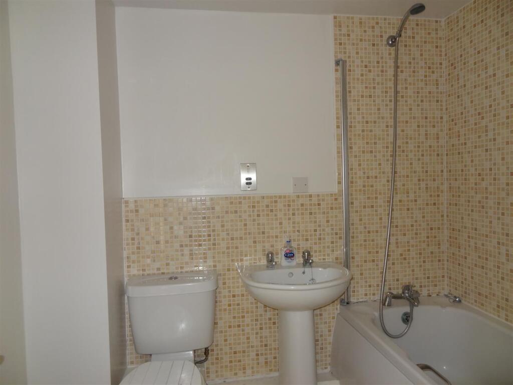 Apartment in Shrewsbury - More