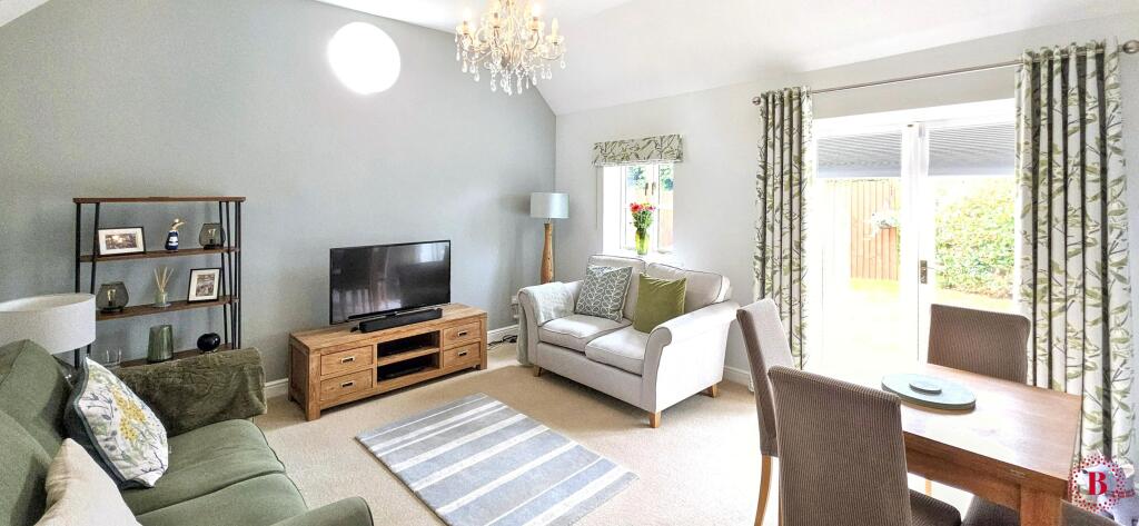 House in Tamworth, Staffordshire - View 2
