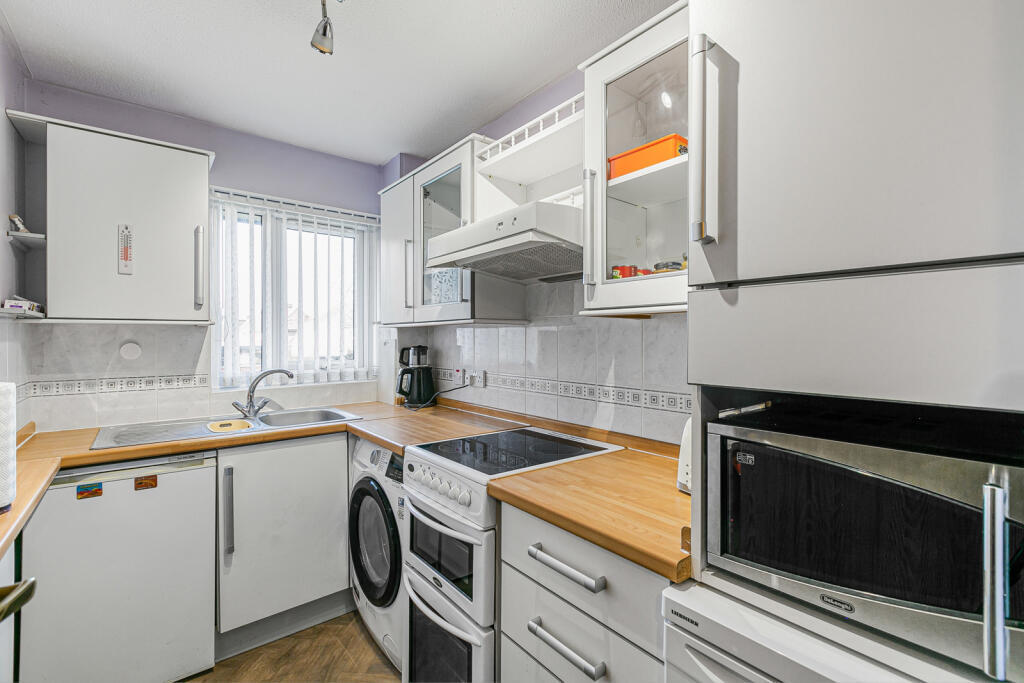 Apartment in Twickenham - More