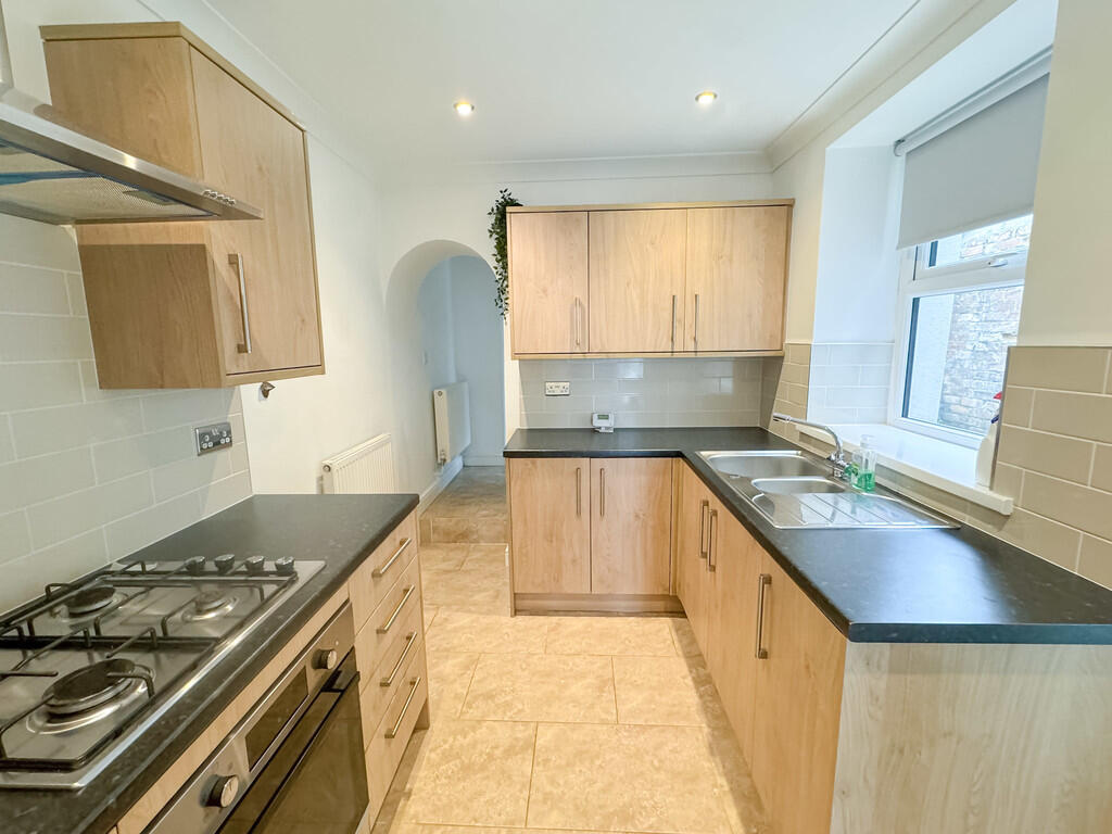 House in Treharris - View 3