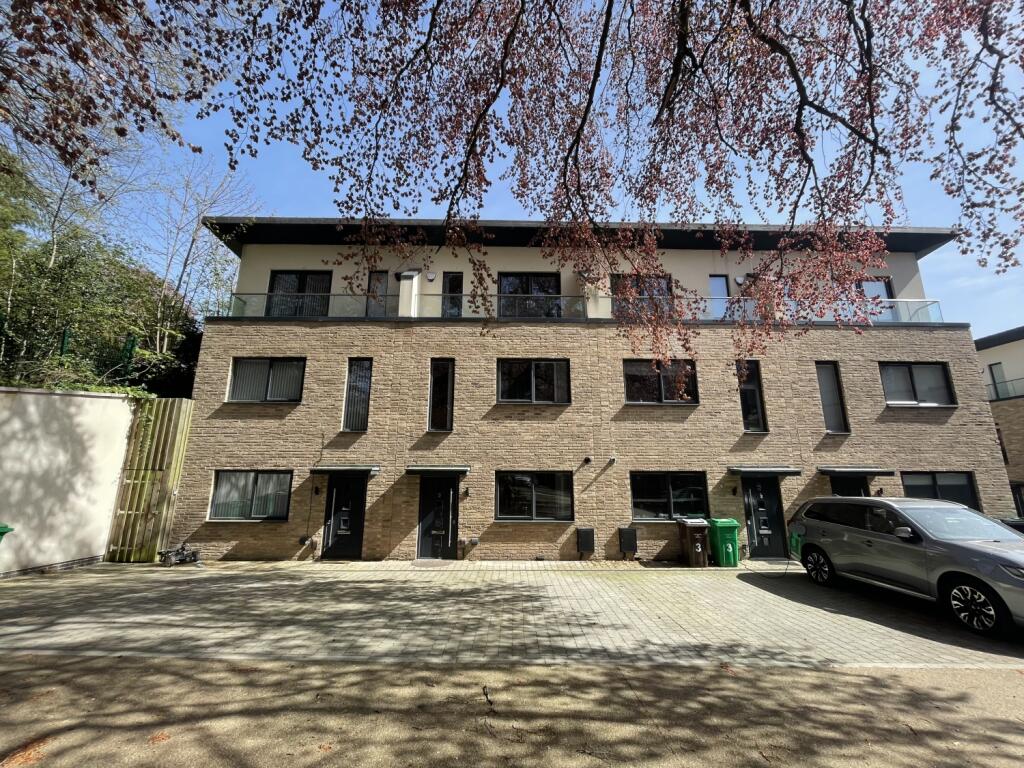 Main image of property: Enderleigh Mews, Nottingham, Nottinghamshire, NG3