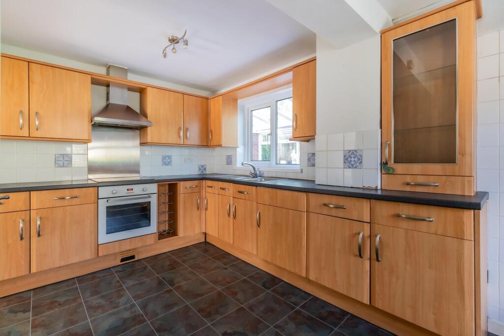 House in Cardiff, Thornhill - View 3