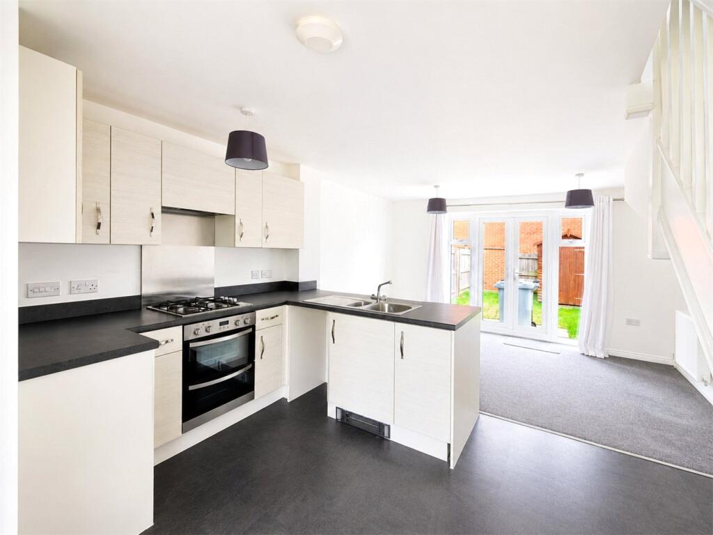 Market Rasen Drive, Bourne, Lincolnshire, PE10 photo 2
