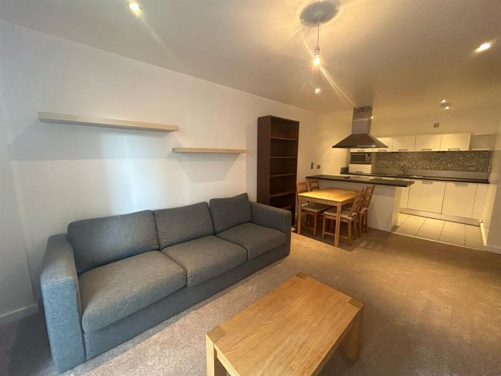 Apartment in Manchester - View 2