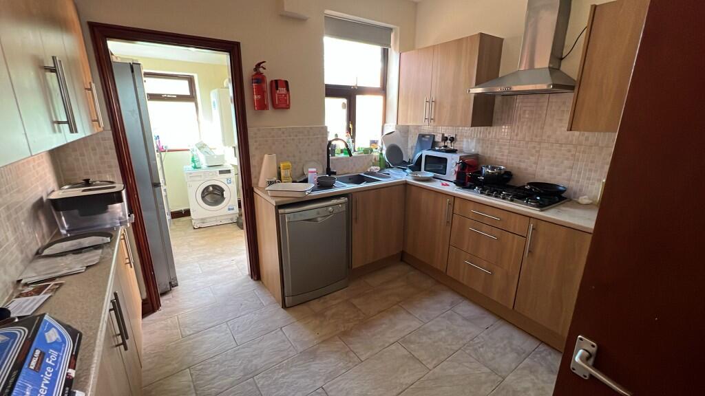House in Nottingham - View 2