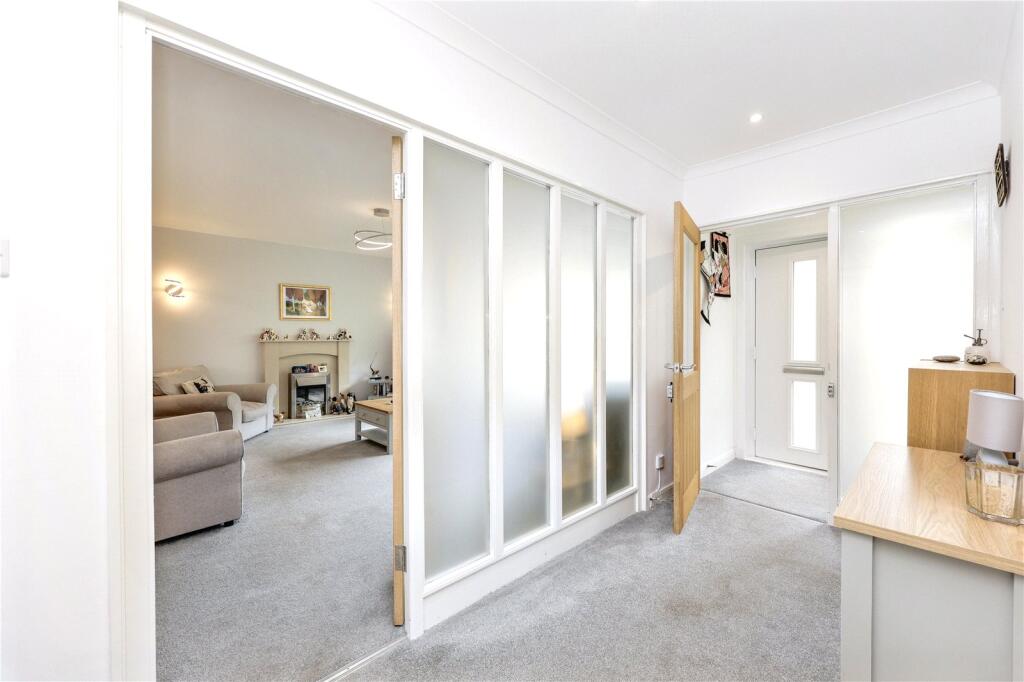 Mortimer Court, Dalgety Bay, Dunfermline, Fife, KY11 photo 2