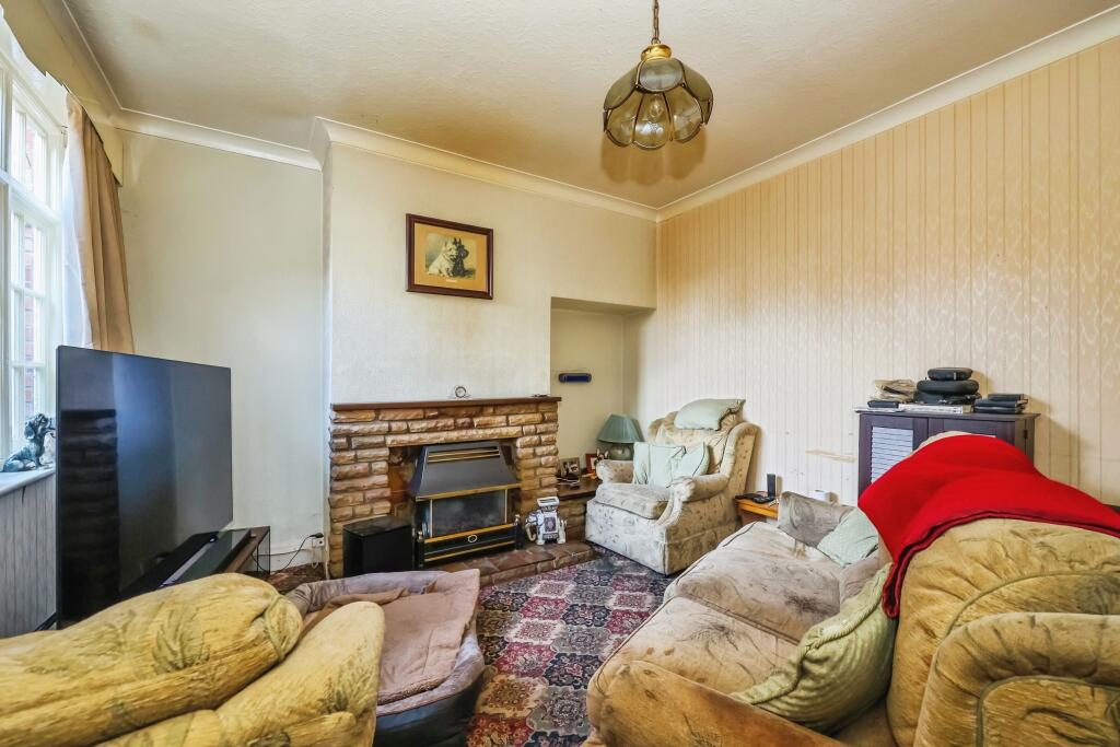 Wollaton Road, Nottingham, NG8 photo 2