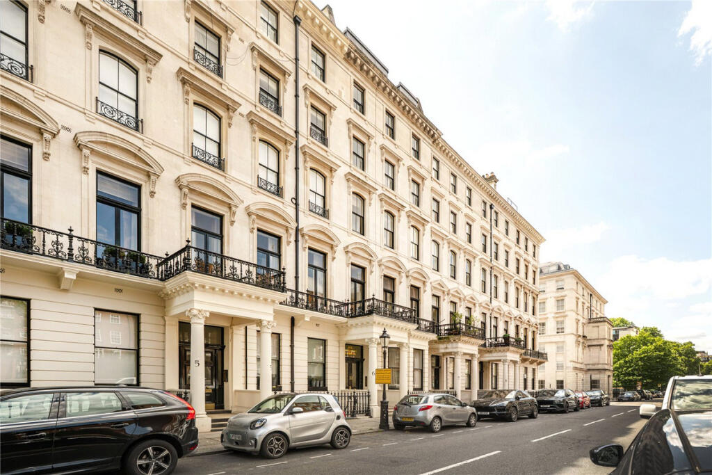 1-bed house on Ennismore Gardens, London, SW7 1, £1,850,000
